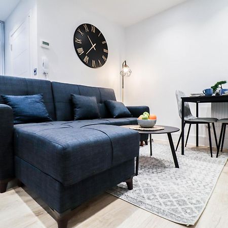 Modern 1-Bed Apartment In Buckinghamshire With Free Wifi, Parking & Garden High Wycombe Extérieur photo