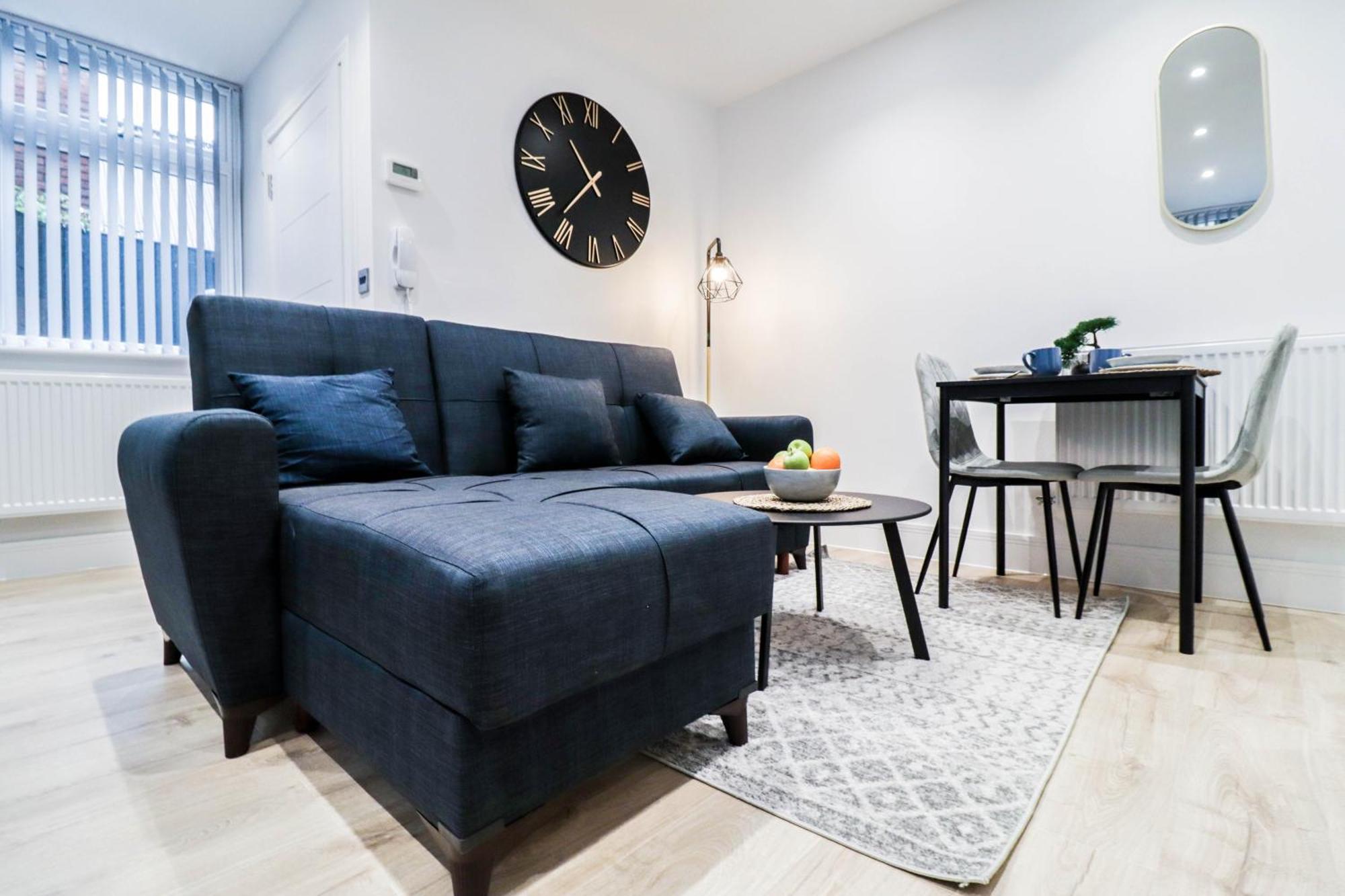 Modern 1-Bed Apartment In Buckinghamshire With Free Wifi, Parking & Garden High Wycombe Extérieur photo