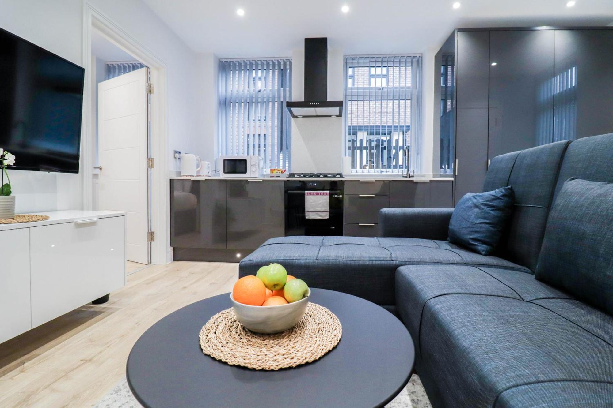 Modern 1-Bed Apartment In Buckinghamshire With Free Wifi, Parking & Garden High Wycombe Extérieur photo