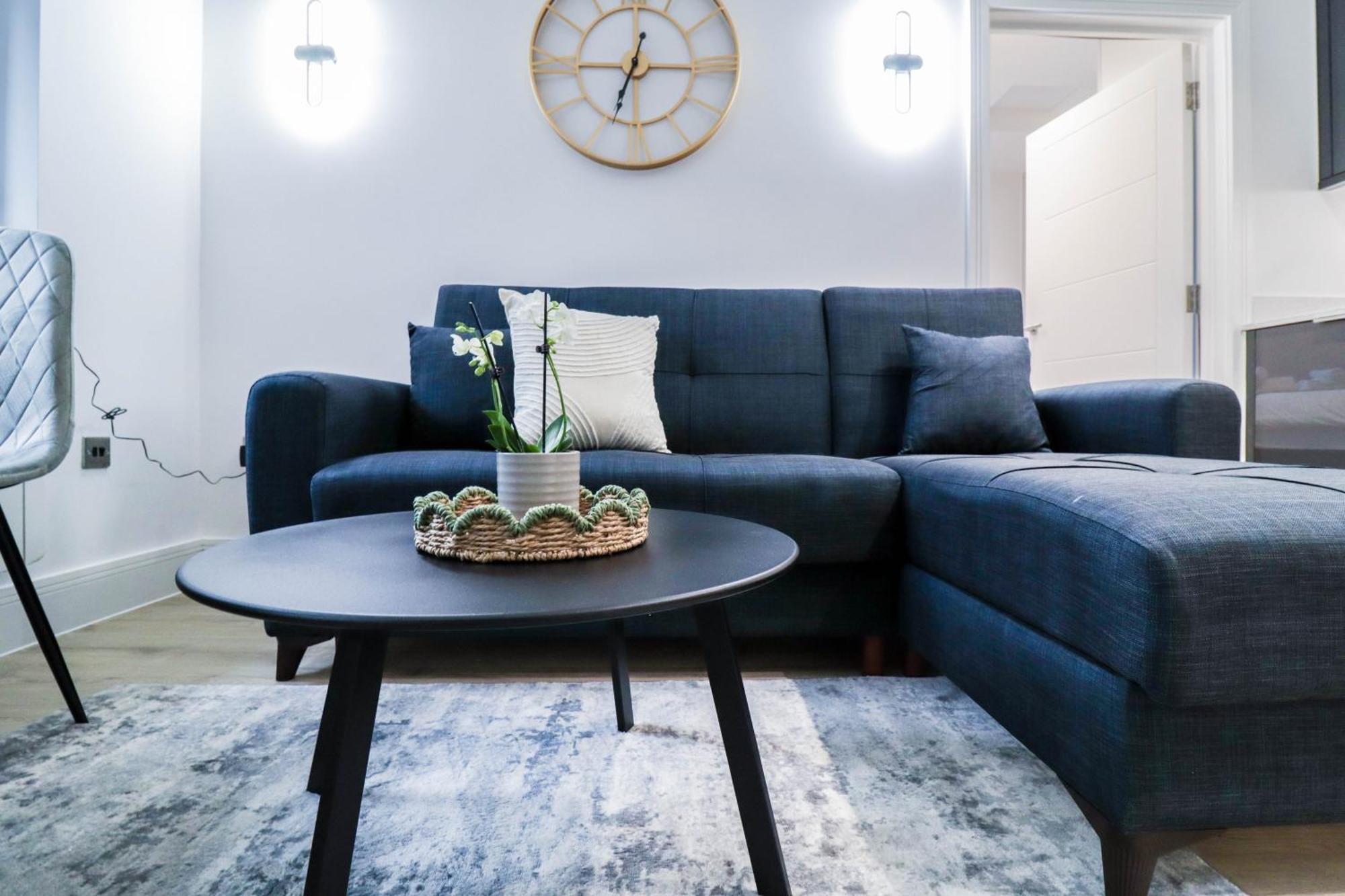 Modern 1-Bed Apartment In Buckinghamshire With Free Wifi, Parking & Garden High Wycombe Extérieur photo