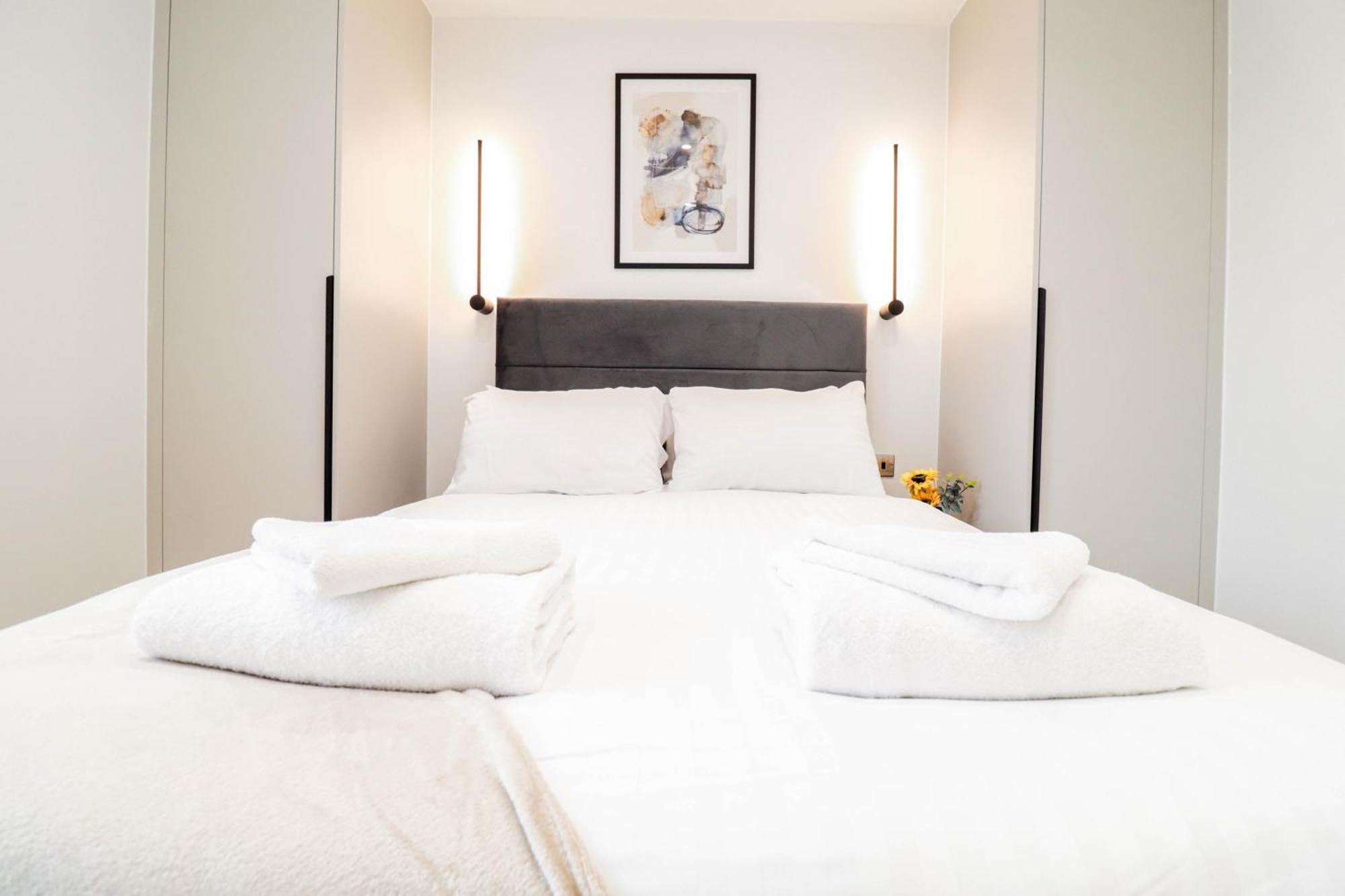 Modern 1-Bed Apartment In Buckinghamshire With Free Wifi, Parking & Garden High Wycombe Extérieur photo