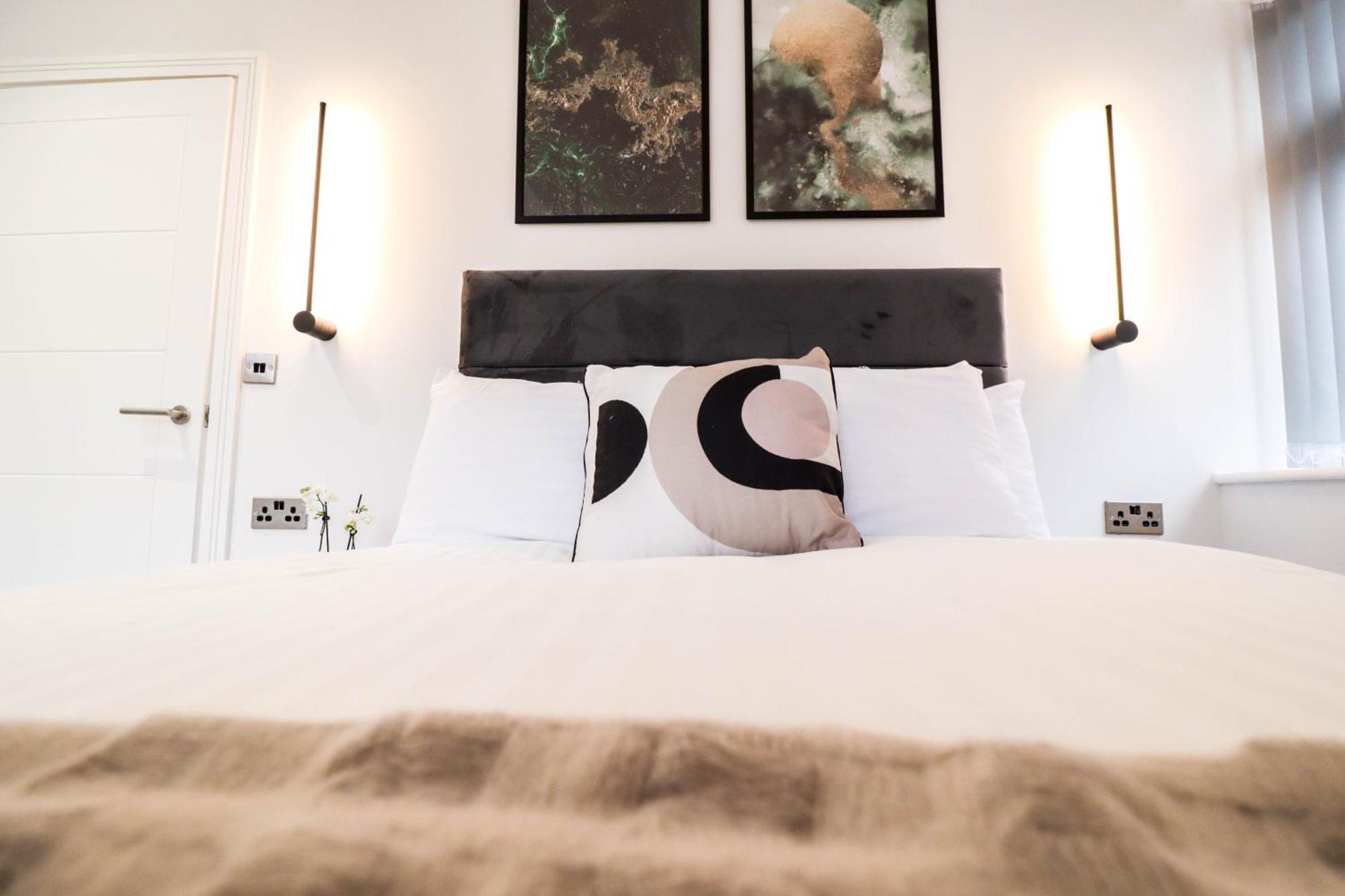 Modern 1-Bed Apartment In Buckinghamshire With Free Wifi, Parking & Garden High Wycombe Extérieur photo