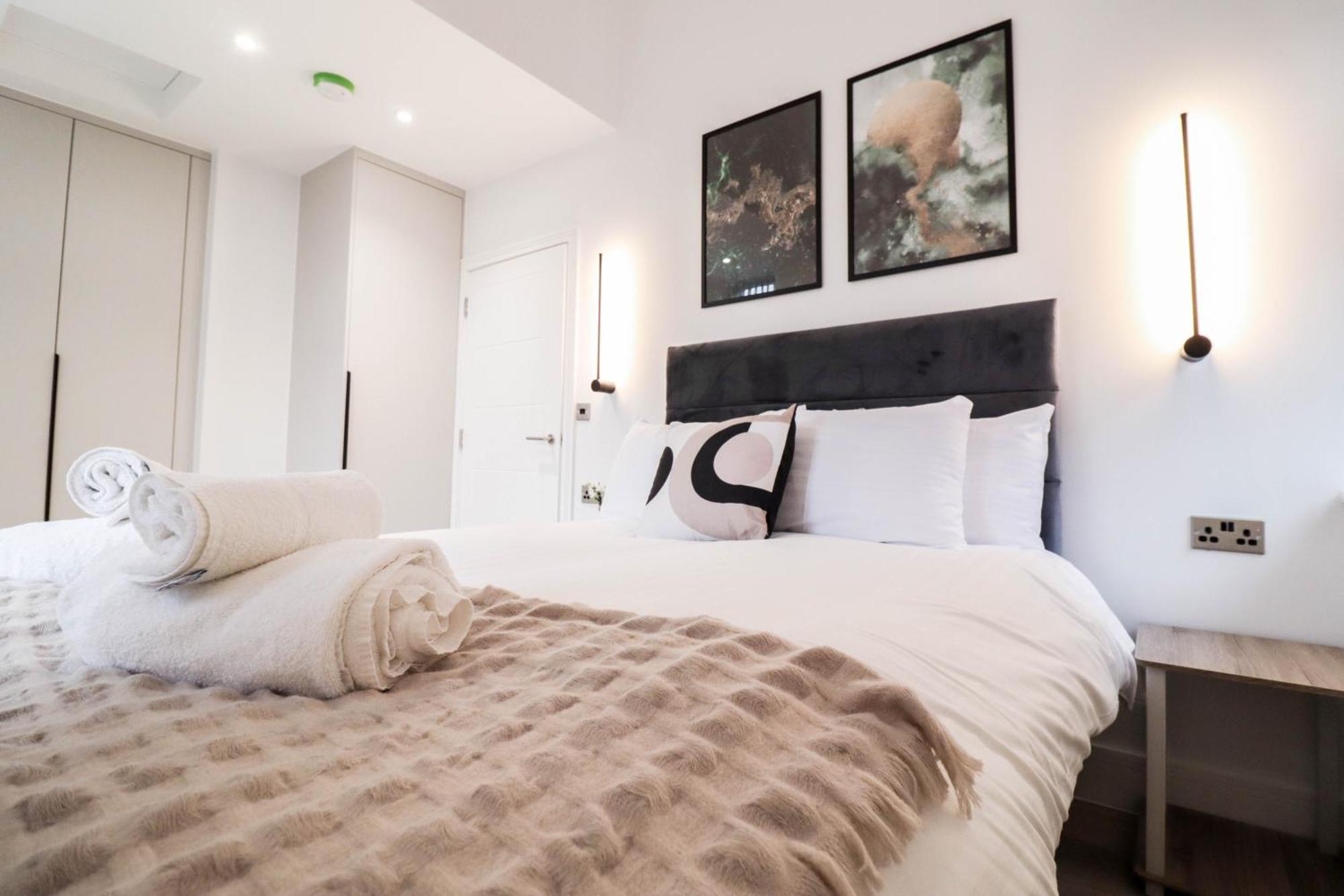 Modern 1-Bed Apartment In Buckinghamshire With Free Wifi, Parking & Garden High Wycombe Extérieur photo