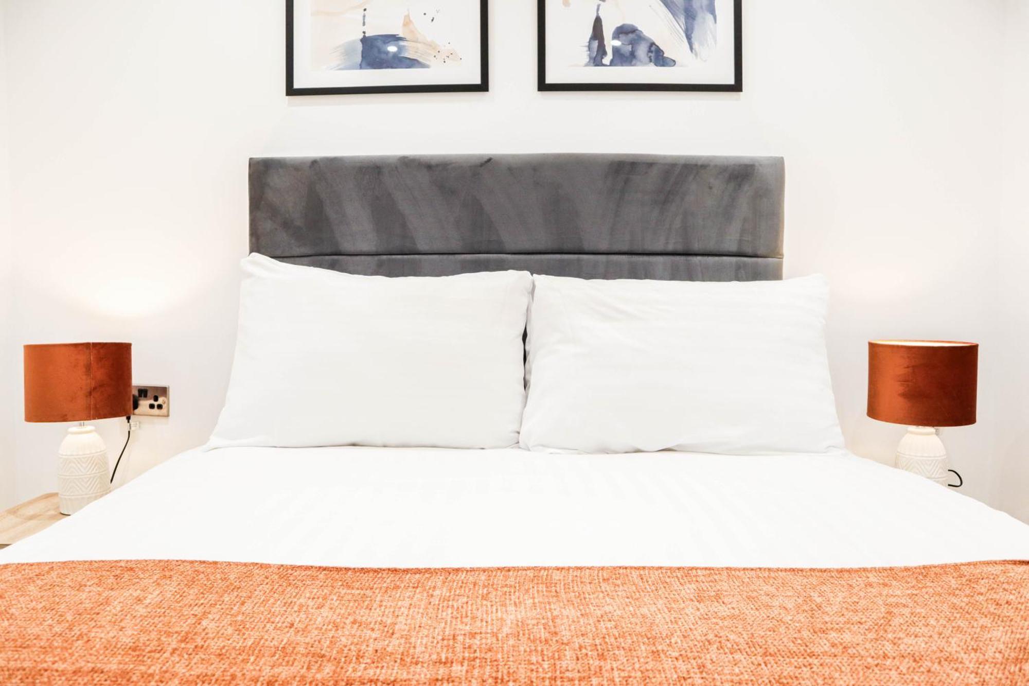 Modern 1-Bed Apartment In Buckinghamshire With Free Wifi, Parking & Garden High Wycombe Extérieur photo