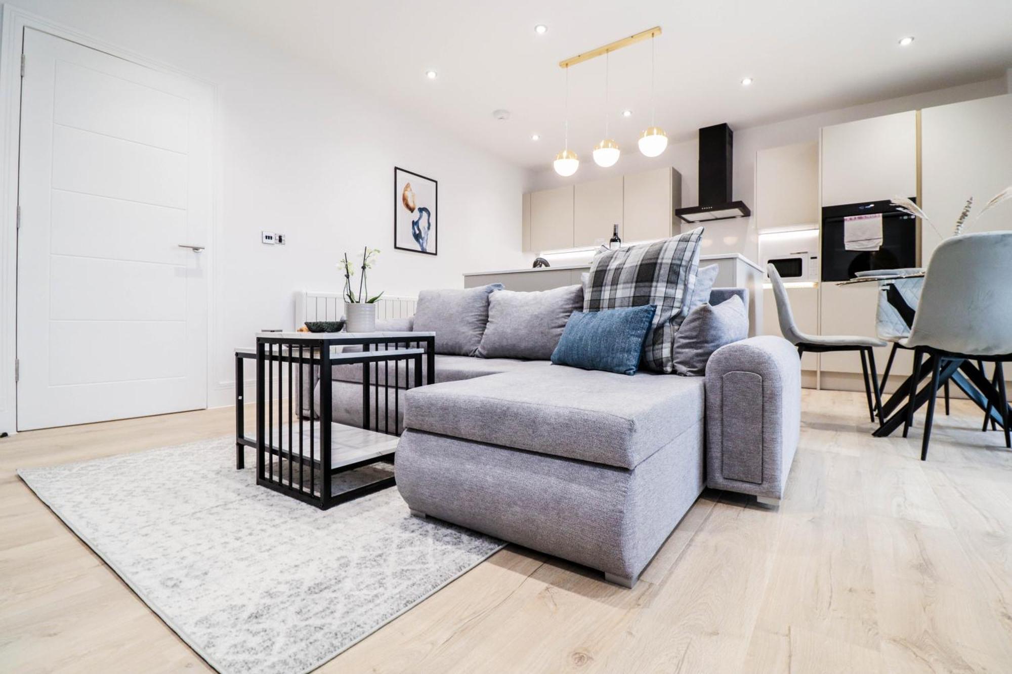 Modern 1-Bed Apartment In Buckinghamshire With Free Wifi, Parking & Garden High Wycombe Extérieur photo