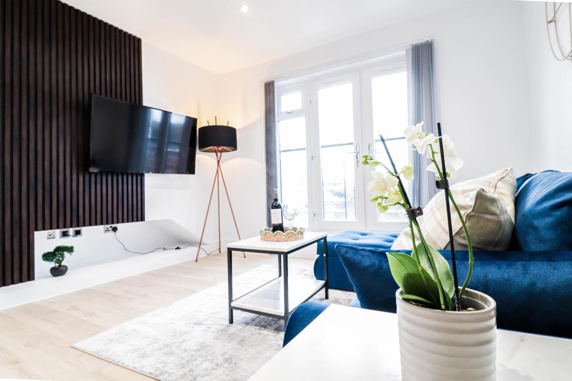Modern 1-Bed Apartment In Buckinghamshire With Free Wifi, Parking & Garden High Wycombe Extérieur photo