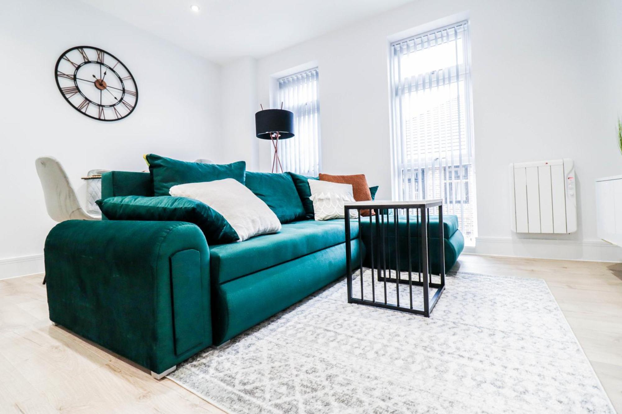 Modern 1-Bed Apartment In Buckinghamshire With Free Wifi, Parking & Garden High Wycombe Extérieur photo
