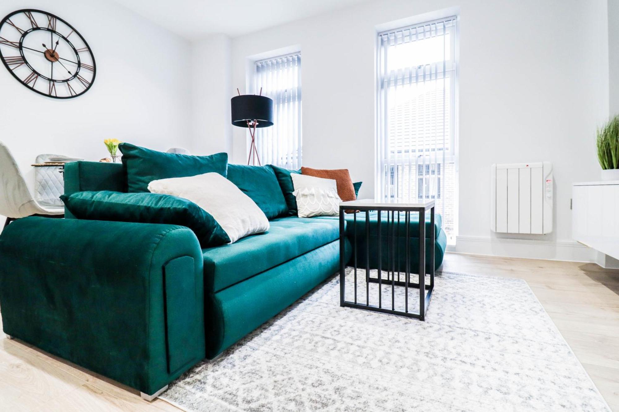 Modern 1-Bed Apartment In Buckinghamshire With Free Wifi, Parking & Garden High Wycombe Extérieur photo